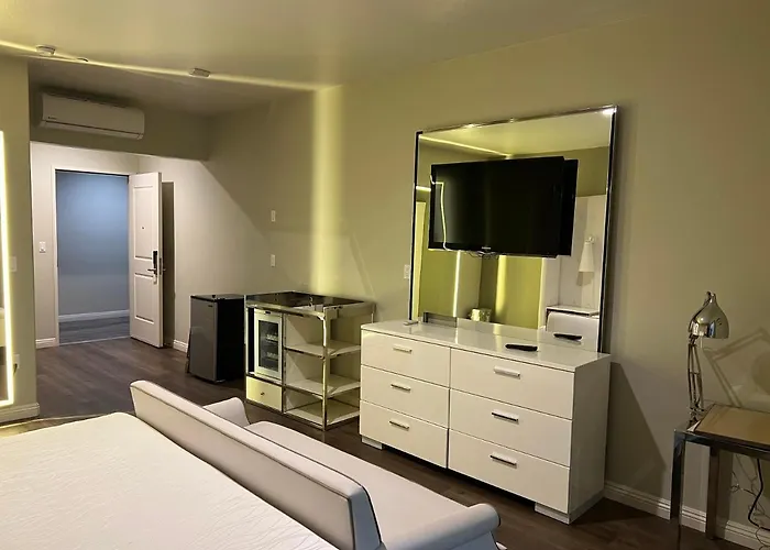 Best Hotels Near Orange County Convention Center